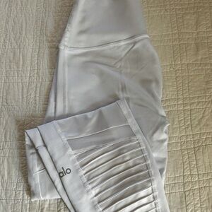 Alo Yoga moto yoga pants. NWOT